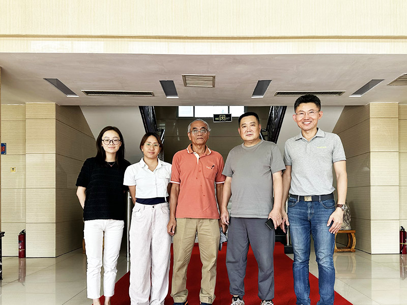 翻板黄色香蕉视频.jpg